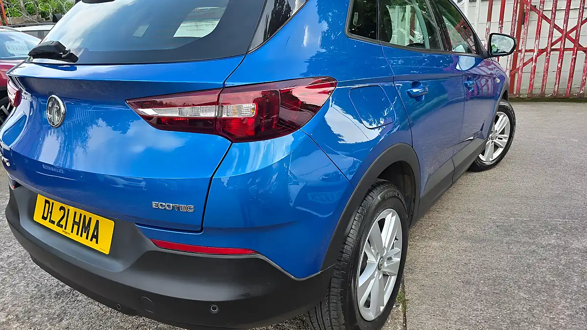 Used 2021 Vauxhall Grandland X Se Premium Blue - Interior and Exterior details 7