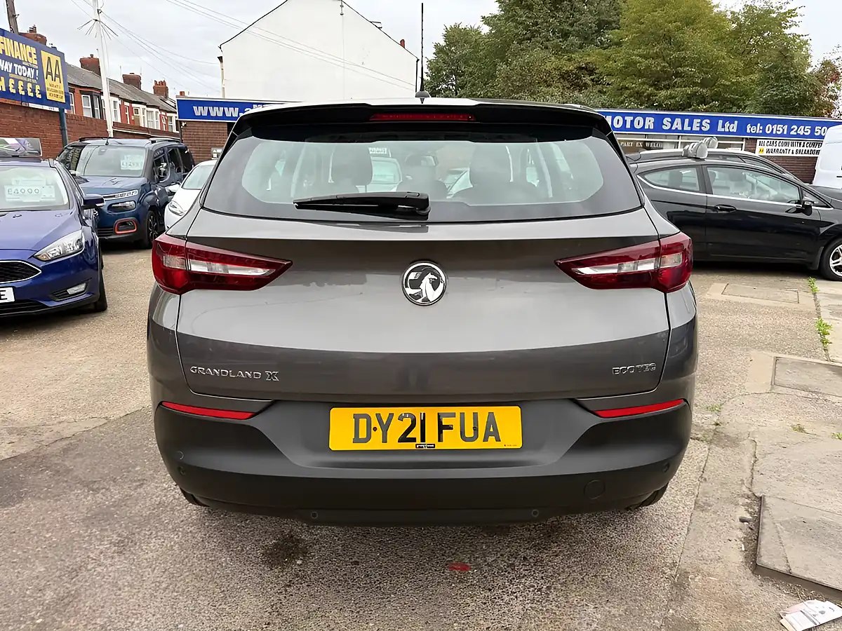 Used 2021 Vauxhall Grandland X Se Premium Grey - Interior and Exterior details 5
