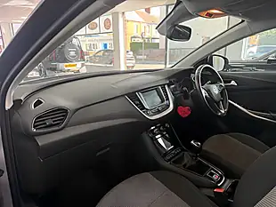 Used 2021 Vauxhall Grandland X Se Premium Quartz Grey - Interior and Exterior details 12