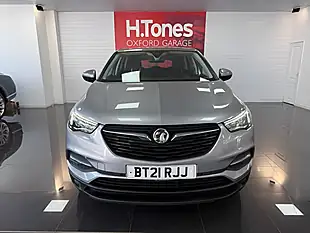 Used 2021 Vauxhall Grandland X Se Premium Quartz Grey - Interior and Exterior details 18