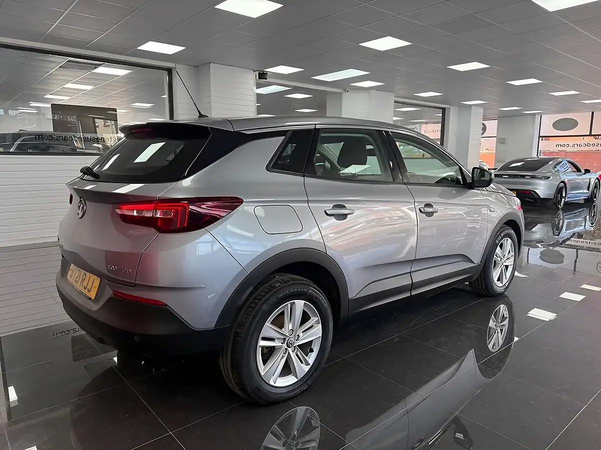 Used 2021 Vauxhall Grandland X Se Premium Quartz Grey - Interior and Exterior details 2