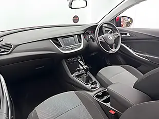 Used 2021 Vauxhall Grandland X Se Premium Red - Interior and Exterior details 11