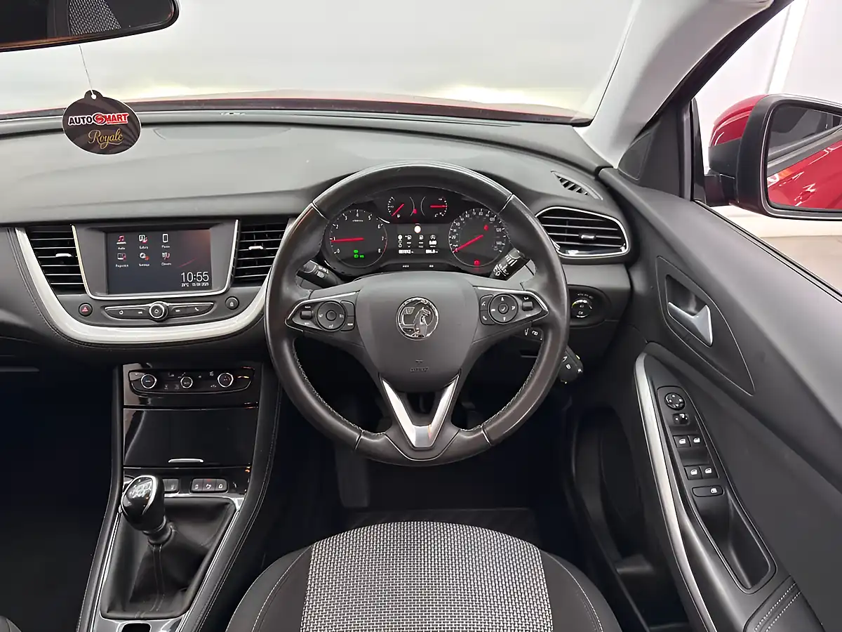 Used 2021 Vauxhall Grandland X Se Premium Red - Interior and Exterior details 14