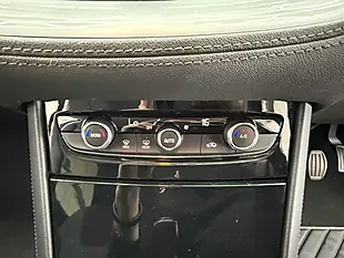 Used 2021 Vauxhall Grandland X Se Premium Red - Interior and Exterior details 16