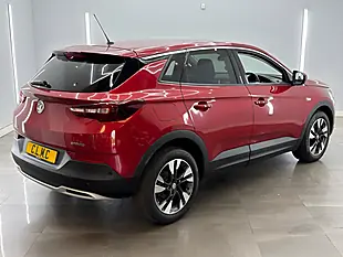 Used 2021 Vauxhall Grandland X Se Premium Red - Interior and Exterior details 4