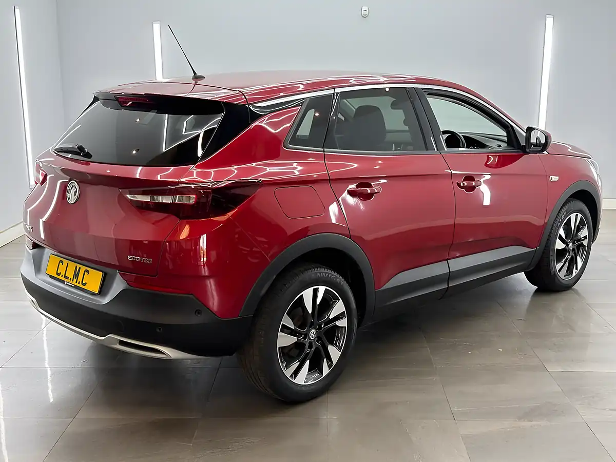 Used 2021 Vauxhall Grandland X Se Premium Red - Interior and Exterior details 4