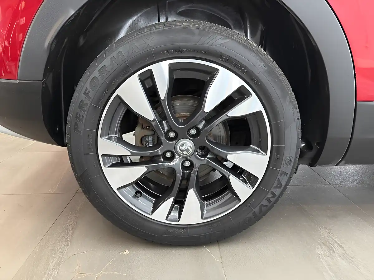 Used 2021 Vauxhall Grandland X Se Premium Red - Interior and Exterior details 8