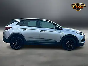 Used 2021 Vauxhall Grandland X Sri Nav Quartz Grey - Interior and Exterior details 6