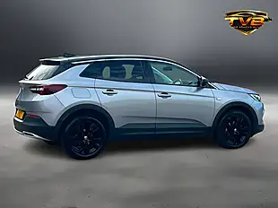 Used 2021 Vauxhall Grandland X Sri Nav Quartz Grey - Interior and Exterior details 7