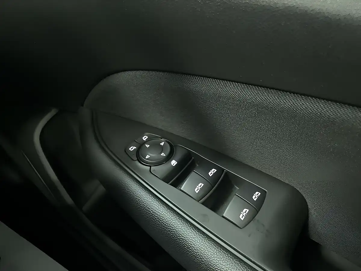 Used 2021 Vauxhall Insignia Se Nav Grand Sport Grey - Interior and Exterior details 15