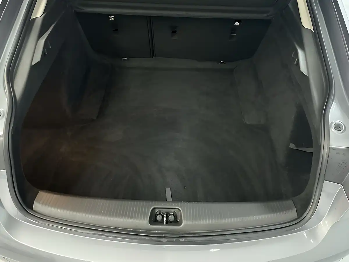 Used 2021 Vauxhall Insignia Se Nav Grand Sport Grey - Interior and Exterior details 16