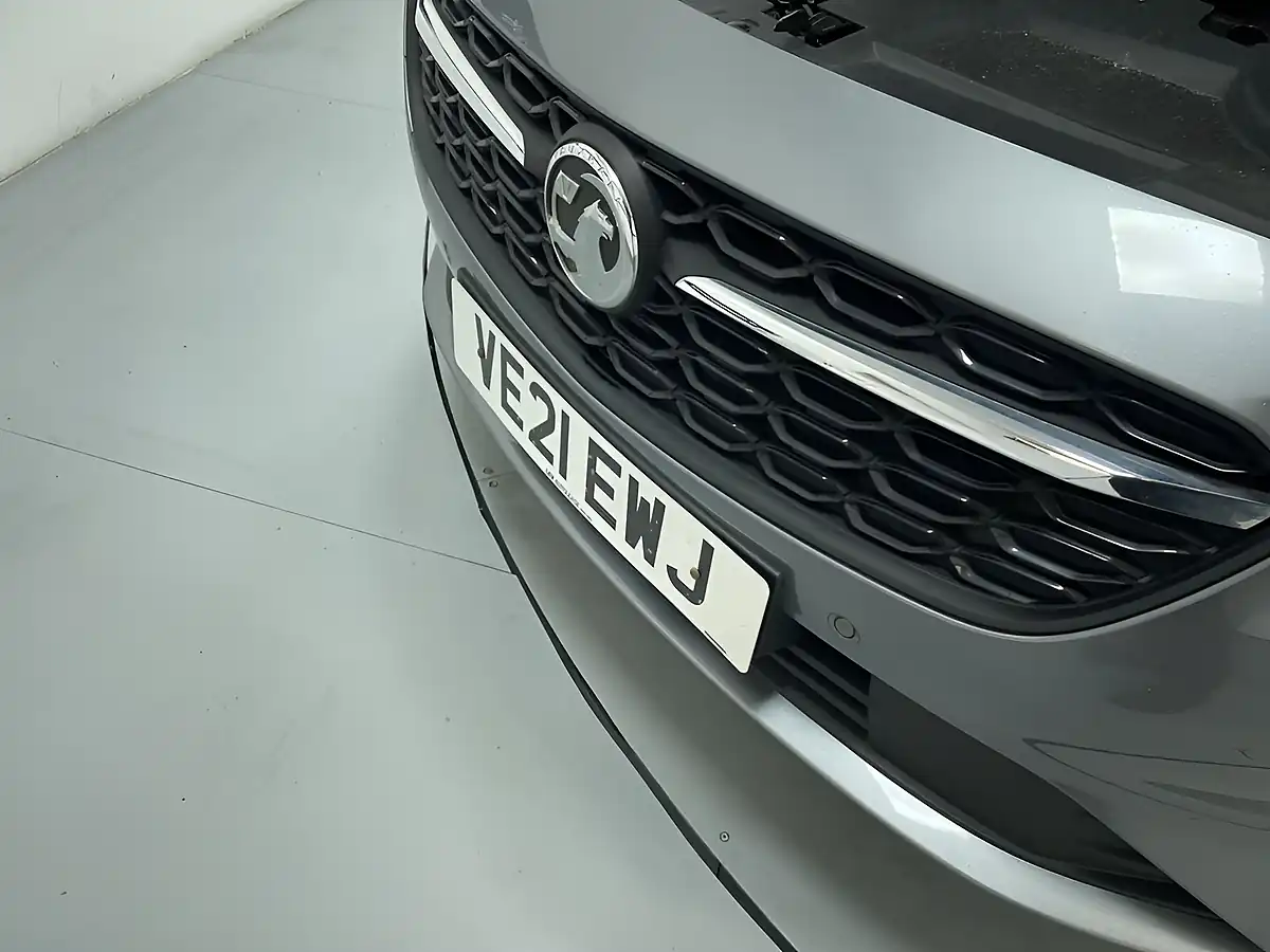 Used 2021 Vauxhall Insignia Se Nav Grand Sport Grey - Interior and Exterior details 17
