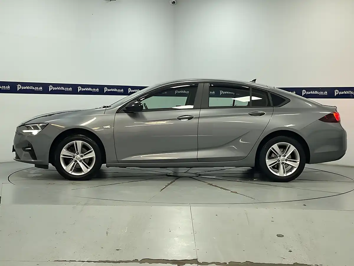 Used 2021 Vauxhall Insignia Se Nav Grand Sport Grey - Interior and Exterior details 2