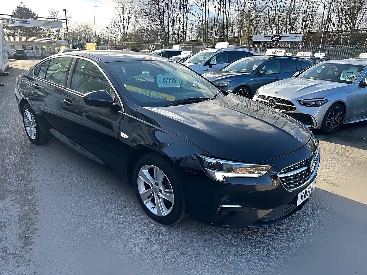 Used 2021 Vauxhall Insignia Sri Nav Grand Sport Black - Front View