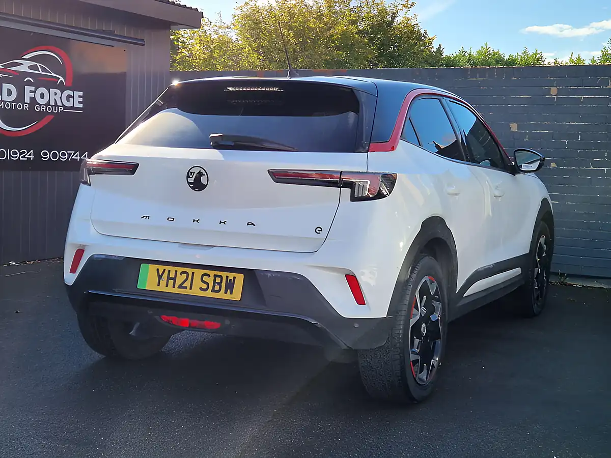 Used 2021 Vauxhall Mokka Electric Sri Nav Premium Auto 5dr White - Interior and Exterior details 13