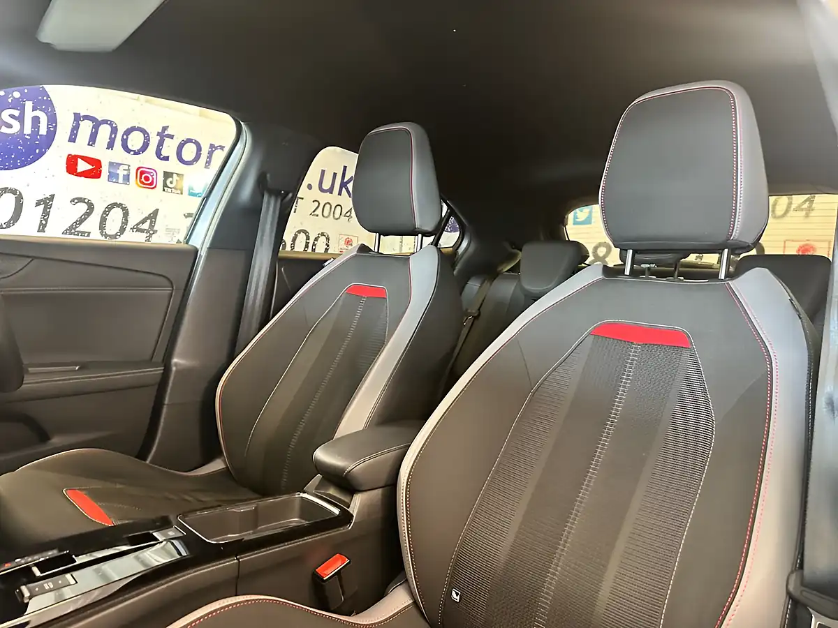 Used 2021 Vauxhall Mokka Electric Sri Nav Premium Grey - Interior and Exterior details 16
