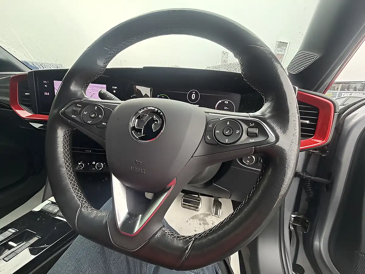 Used 2021 Vauxhall Mokka Electric Sri Nav Premium Grey - Interior and Exterior details 20