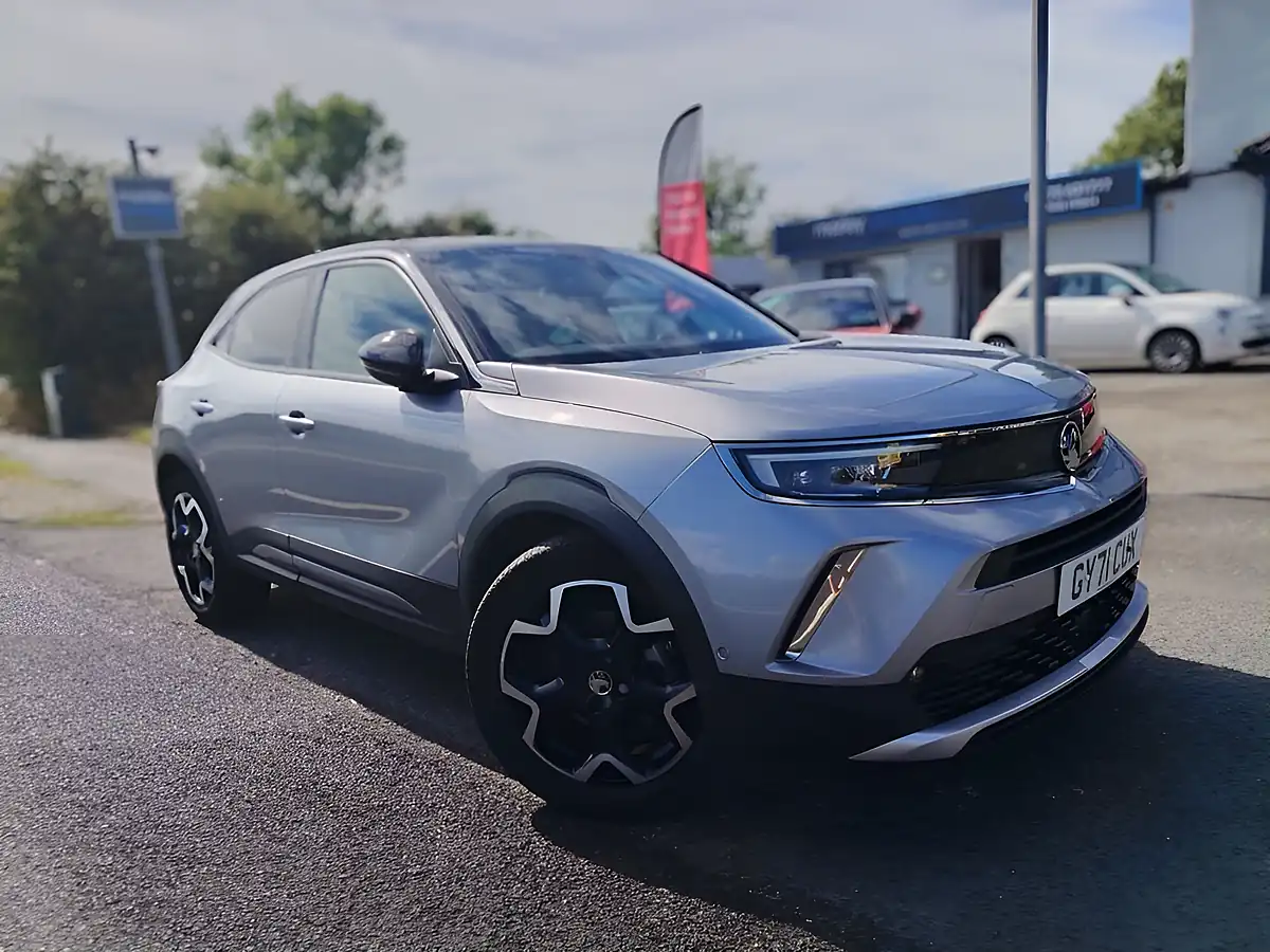 Used 2021 Vauxhall Mokka Electric Ultimate Edition Grey - Front View