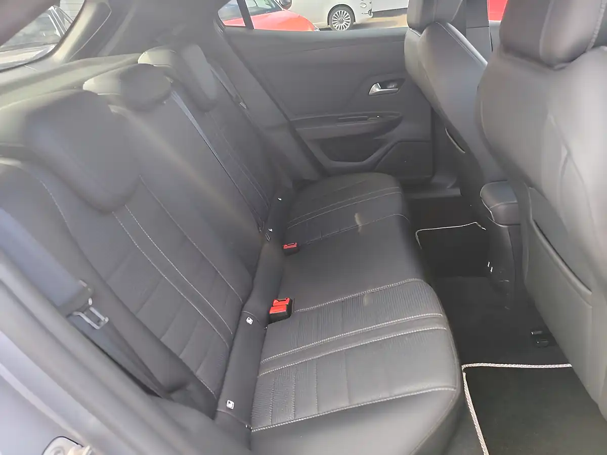 Used 2021 Vauxhall Mokka Electric Ultimate Edition Grey - Interior and Exterior details 12