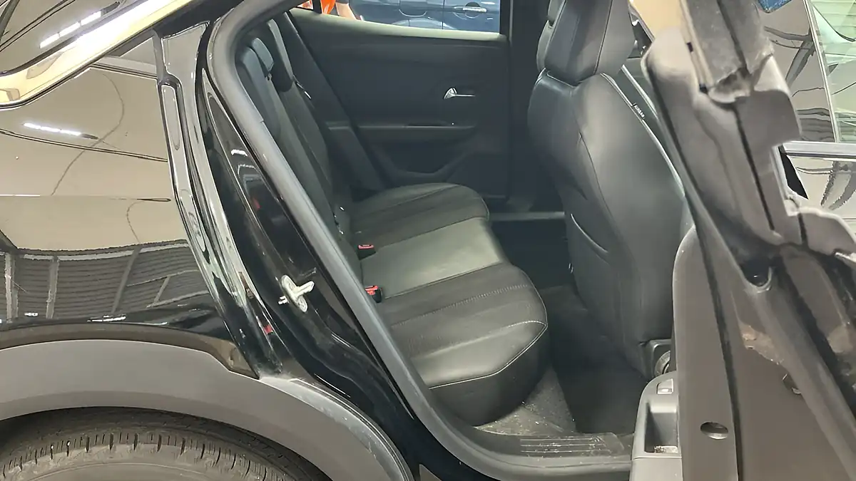 Used 2021 Vauxhall Mokka Elite Edition Black - Interior and Exterior details 14