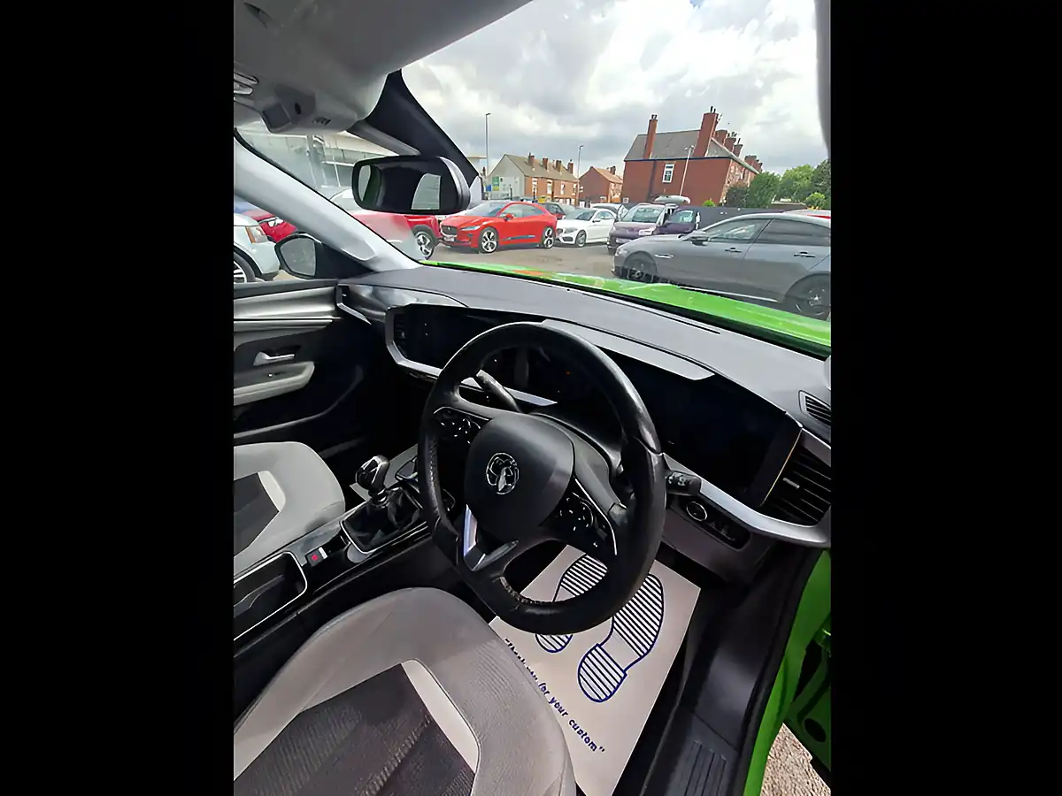 Used 2021 Vauxhall Mokka Elite Nav Green - Interior and Exterior details 14