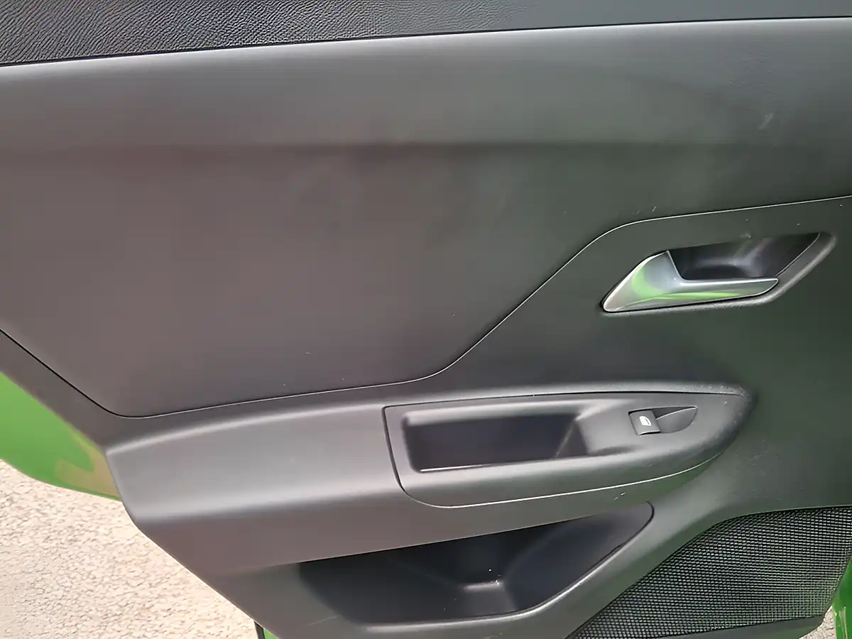 Used 2021 Vauxhall Mokka Elite Nav Green - Interior and Exterior details 17