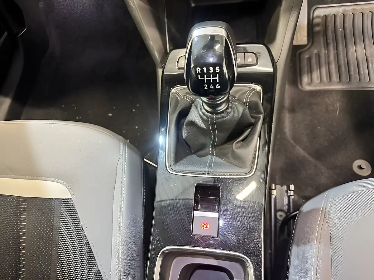 Used 2021 Vauxhall Mokka Elite Nav Grey - Interior and Exterior details 14