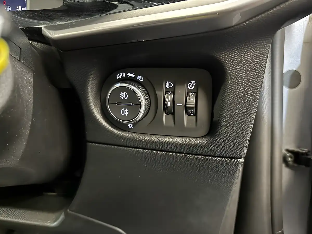 Used 2021 Vauxhall Mokka Elite Nav Grey - Interior and Exterior details 6
