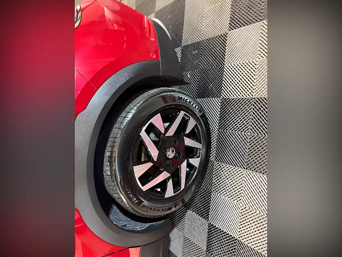 Used 2021 Vauxhall Mokka Elite Nav Premium Red - Interior and Exterior details 13