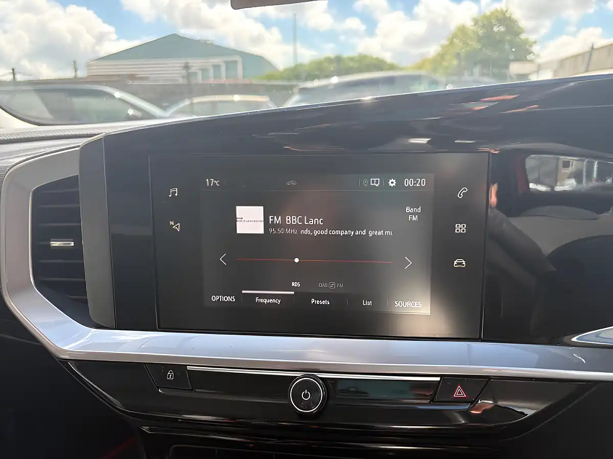 Used 2021 Vauxhall Mokka Elite Nav Red - Interior and Exterior details 16