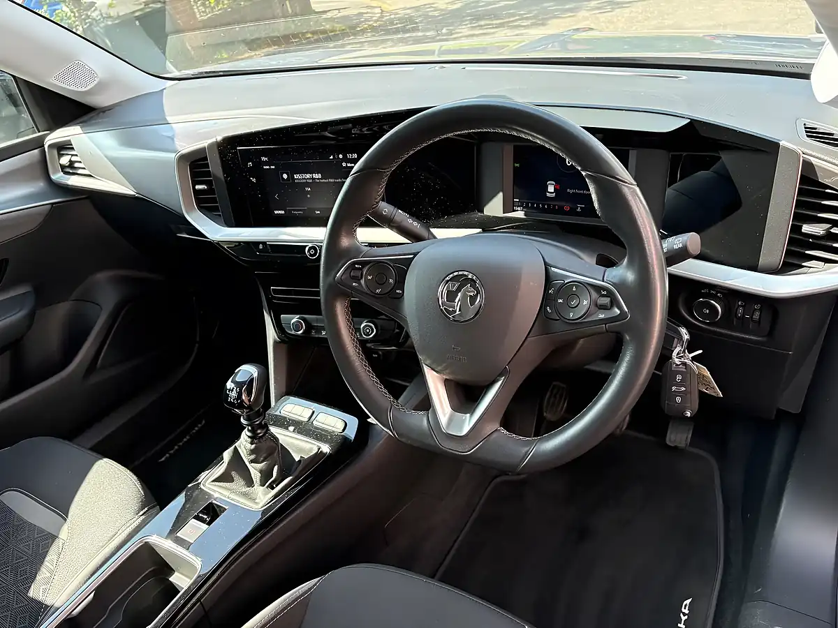 Used 2021 Vauxhall Mokka Se Grey - Interior and Exterior details 9