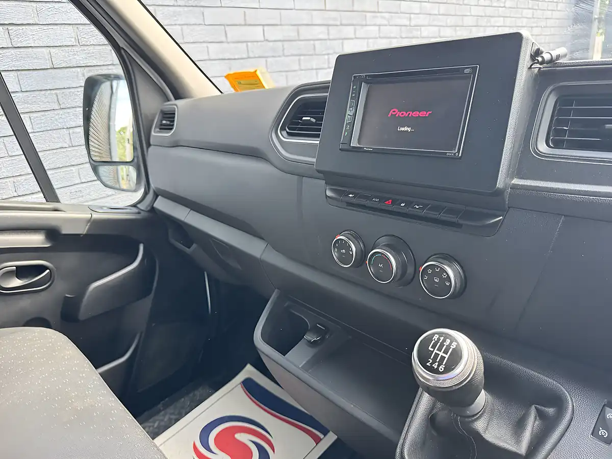 Used 2021 Vauxhall Movano 3500 Biturbo Edition White - Interior and Exterior details 15