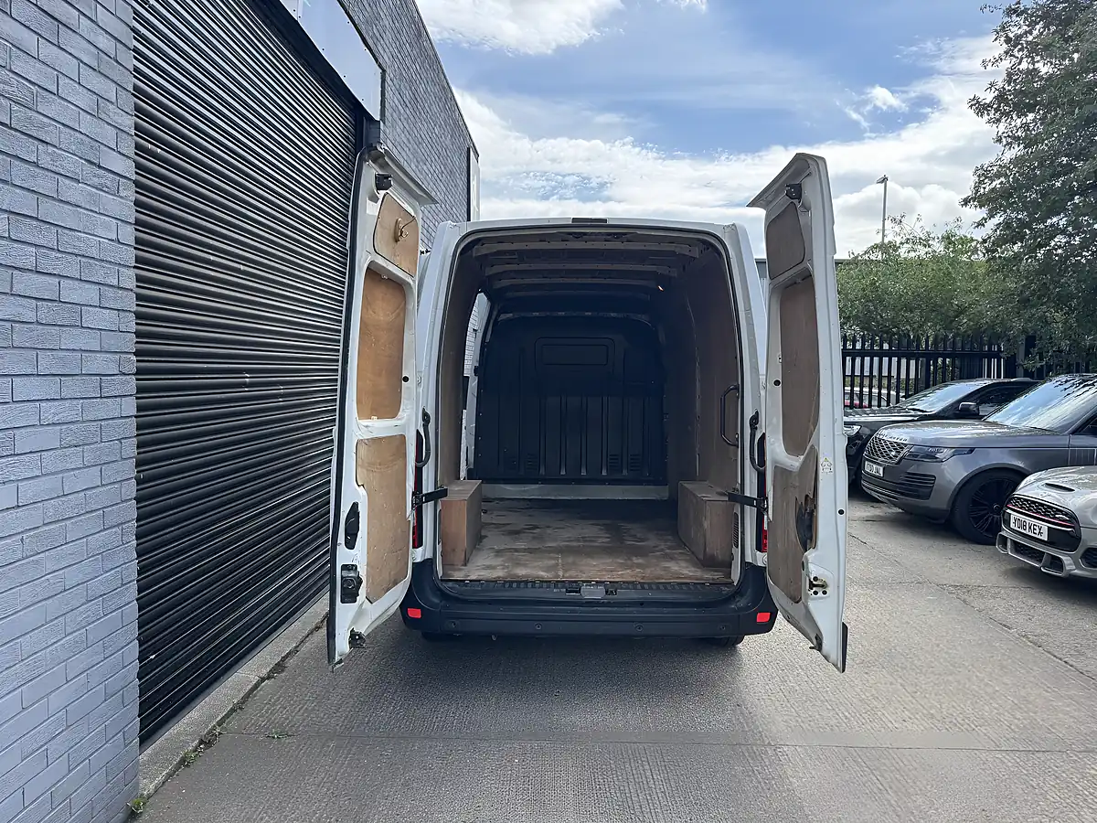 Used 2021 Vauxhall Movano 3500 Biturbo Edition White - Interior and Exterior details 17
