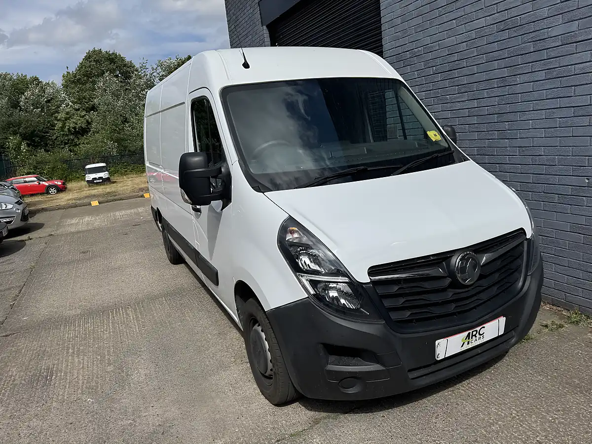 Used 2021 Vauxhall Movano 3500 Biturbo Edition White - Interior and Exterior details 7