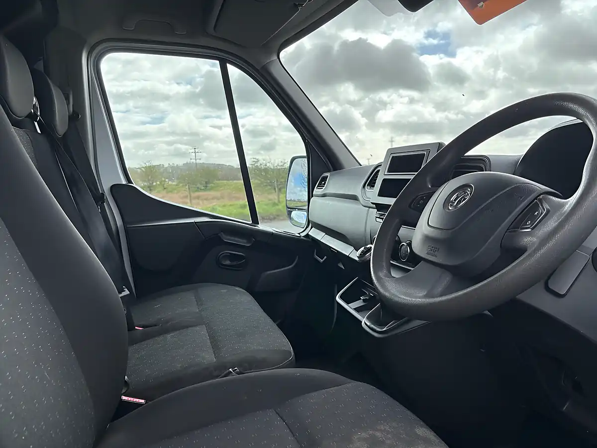 Used 2021 Vauxhall Movano 3500 Edition White - Interior and Exterior details 9