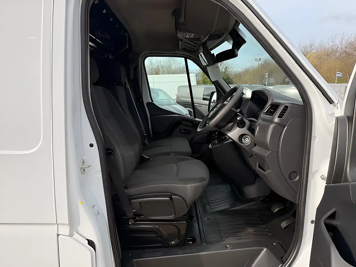 Used 2021 Vauxhall Movano Dynamic L2 H2 Mwb White - Interior and Exterior details 17