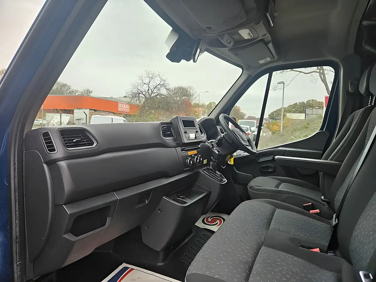 Used 2021 Vauxhall Movano Edition Blue - Interior and Exterior details 12