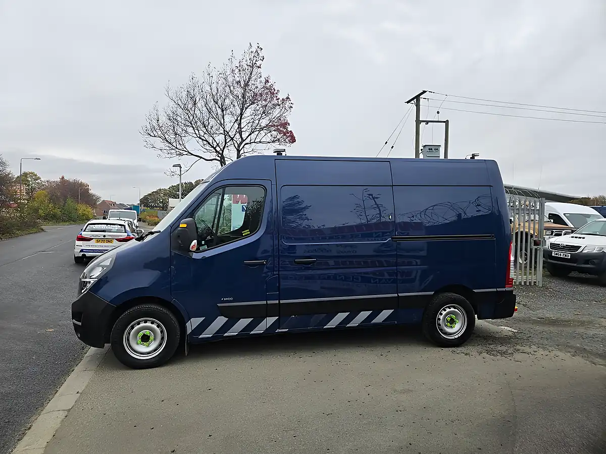 Used 2021 Vauxhall Movano Edition Blue - Interior and Exterior details 5