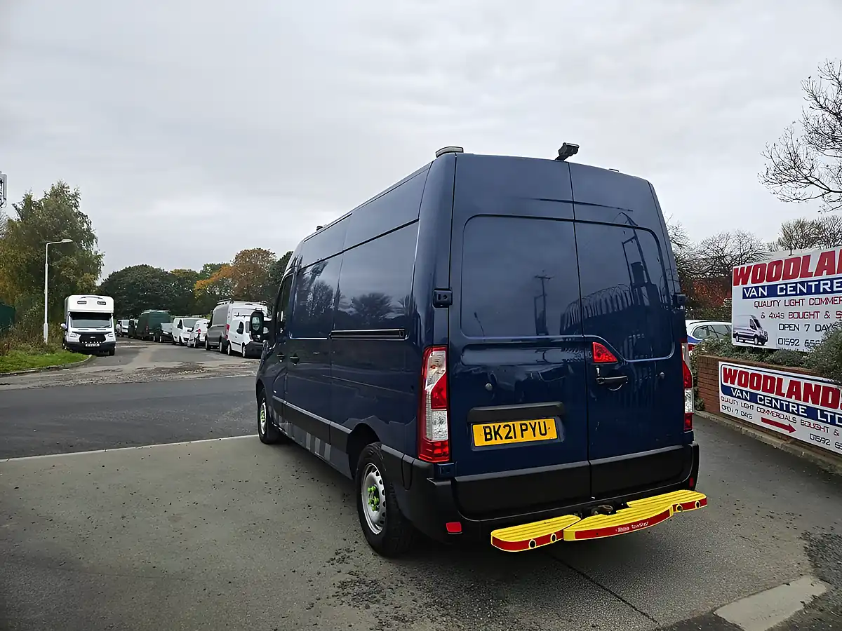 Used 2021 Vauxhall Movano Edition Blue - Interior and Exterior details 6