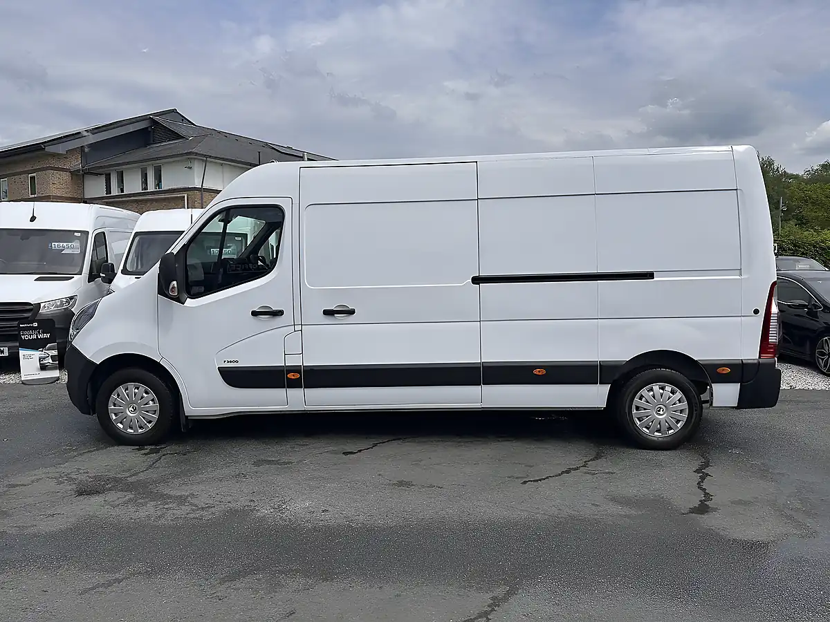 Used 2021 Vauxhall Movano Edition L3H2 White - Interior and Exterior details 9