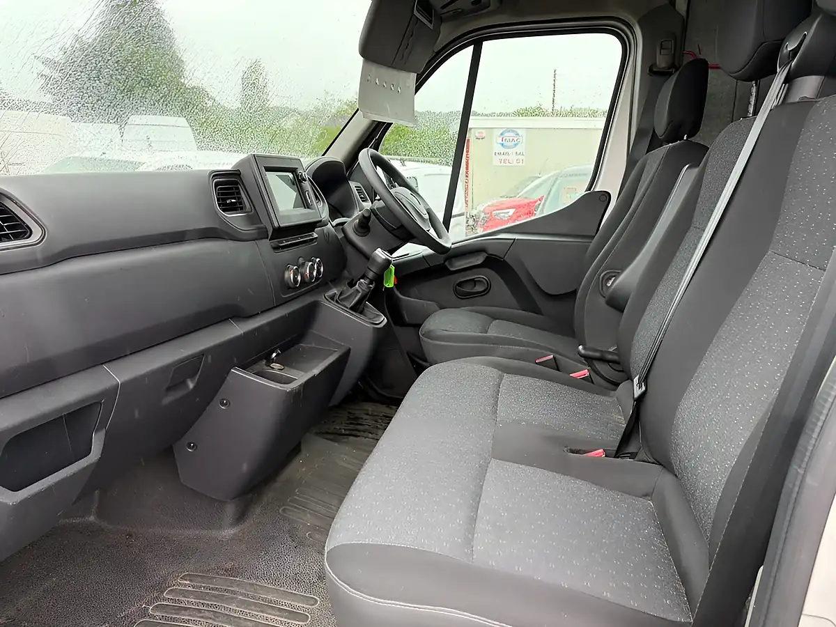 Used 2021 Vauxhall Movano Edition Silver - Interior and Exterior details 14