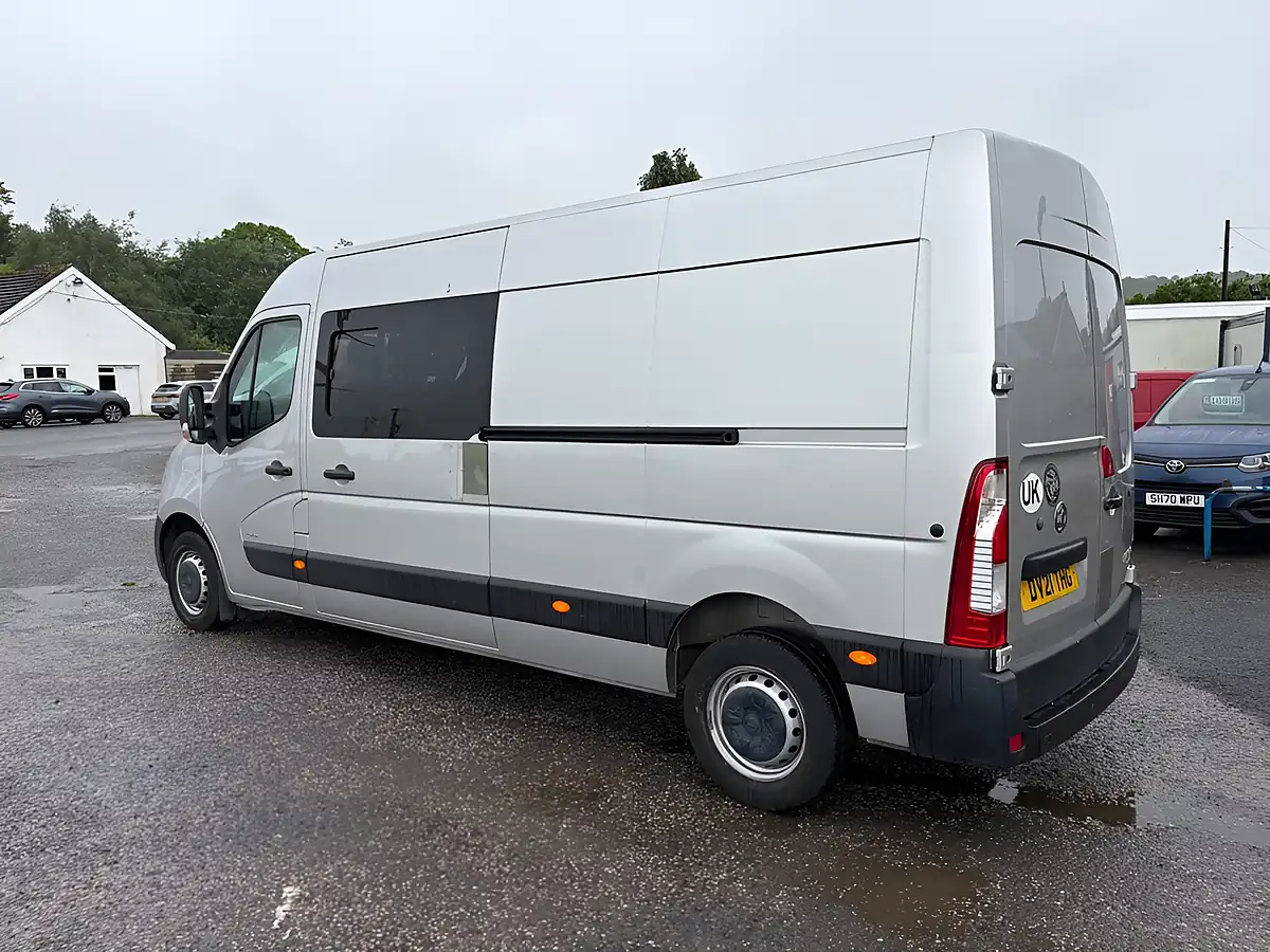 Used 2021 Vauxhall Movano Edition Silver - Interior and Exterior details 7