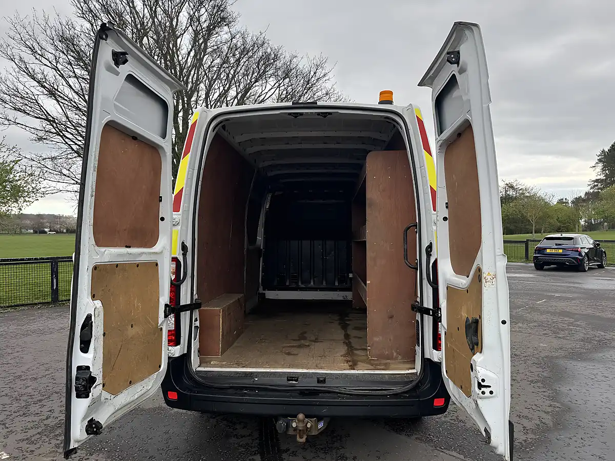 Used 2021 Vauxhall Movano Edition White - Interior and Exterior details 10