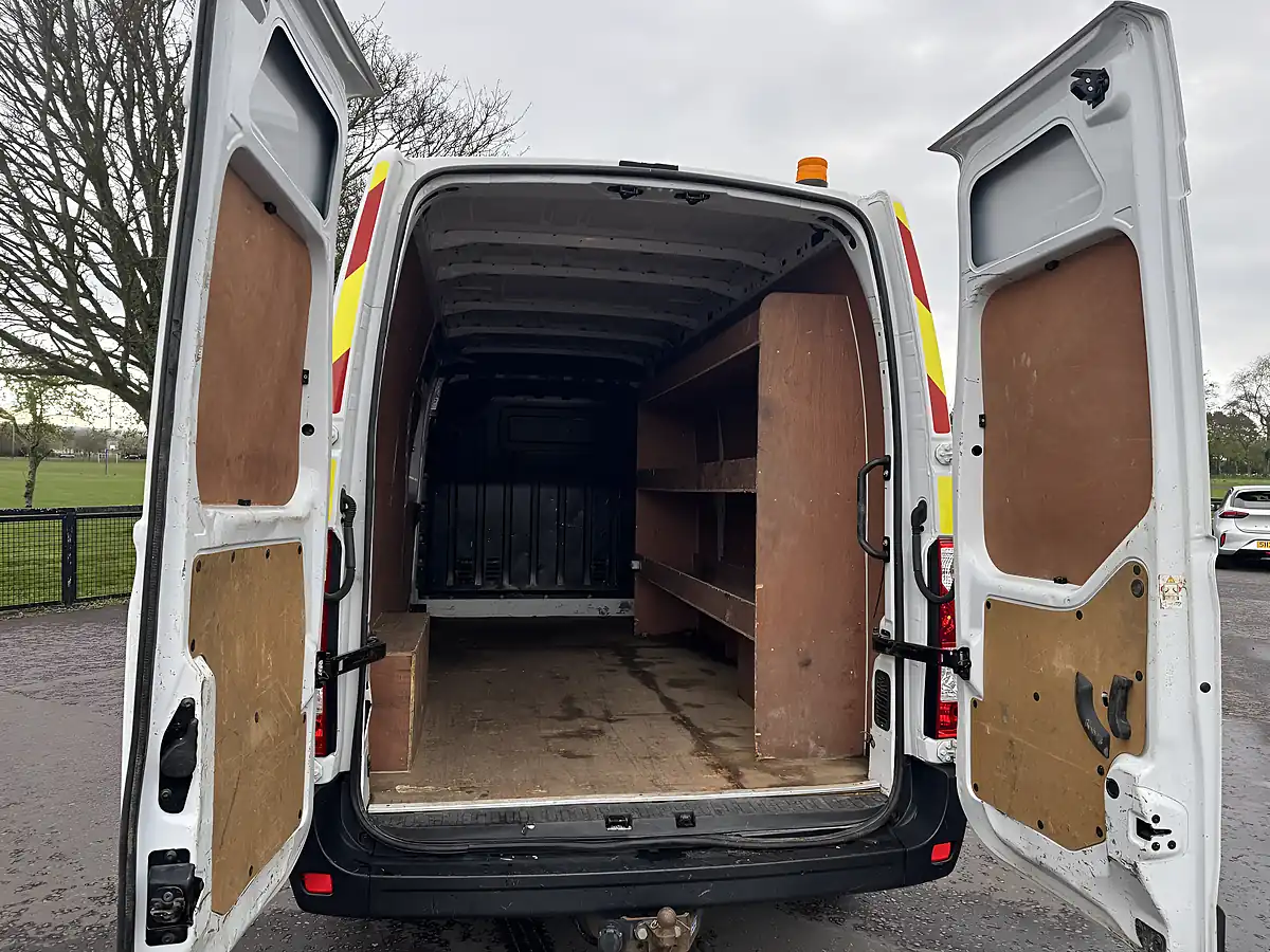 Used 2021 Vauxhall Movano Edition White - Interior and Exterior details 12