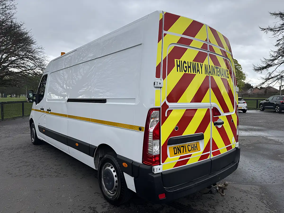 Used 2021 Vauxhall Movano Edition White - Interior and Exterior details 7