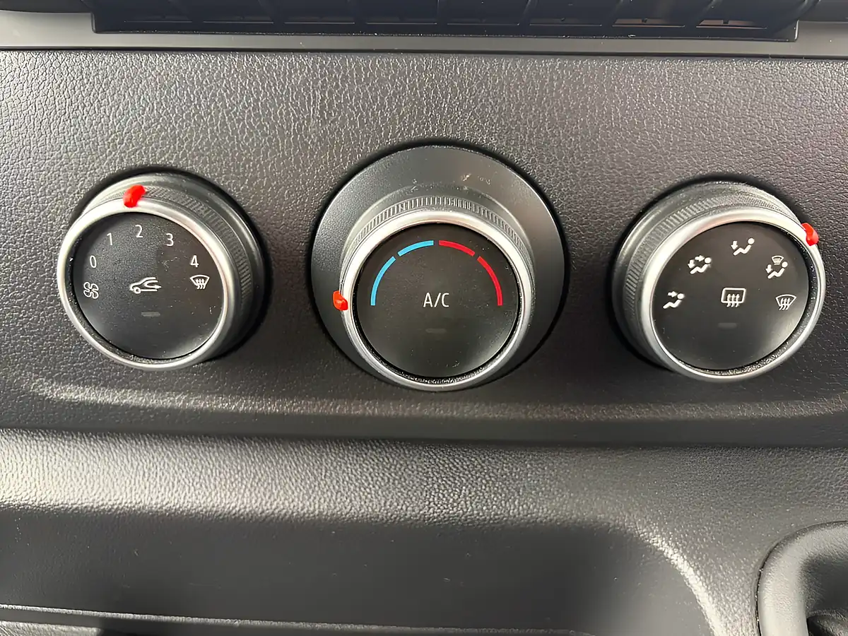 Used 2021 Vauxhall Movano Edition White - Interior and Exterior details 16