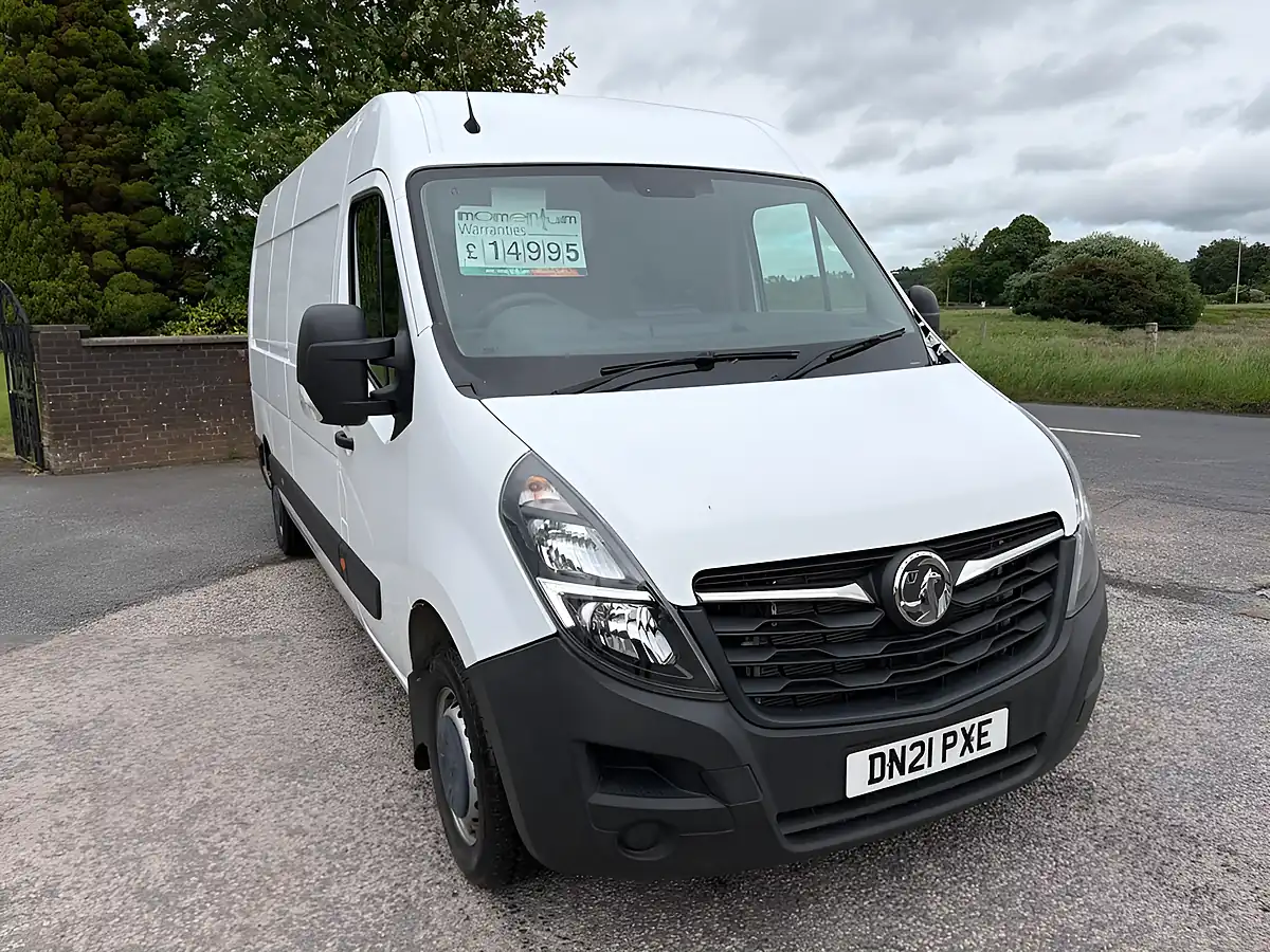 Used 2021 Vauxhall Movano Edition White - Front View