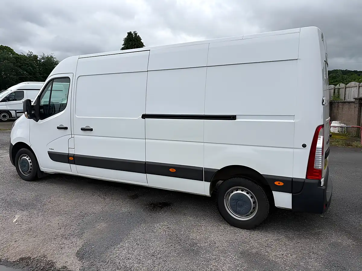 Used 2021 Vauxhall Movano Edition White - Interior and Exterior details 7