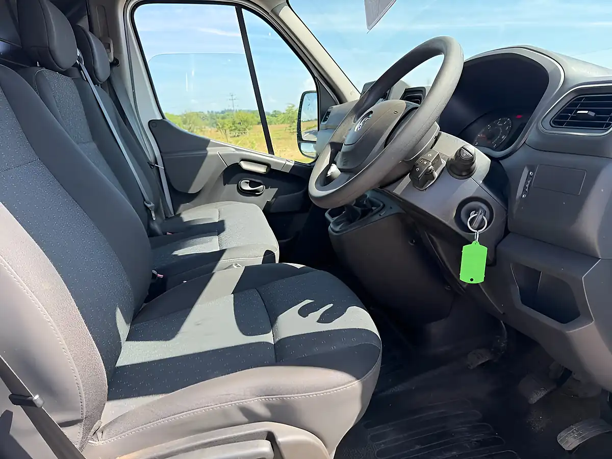 Used 2021 Vauxhall Movano Edition White - Interior and Exterior details 16