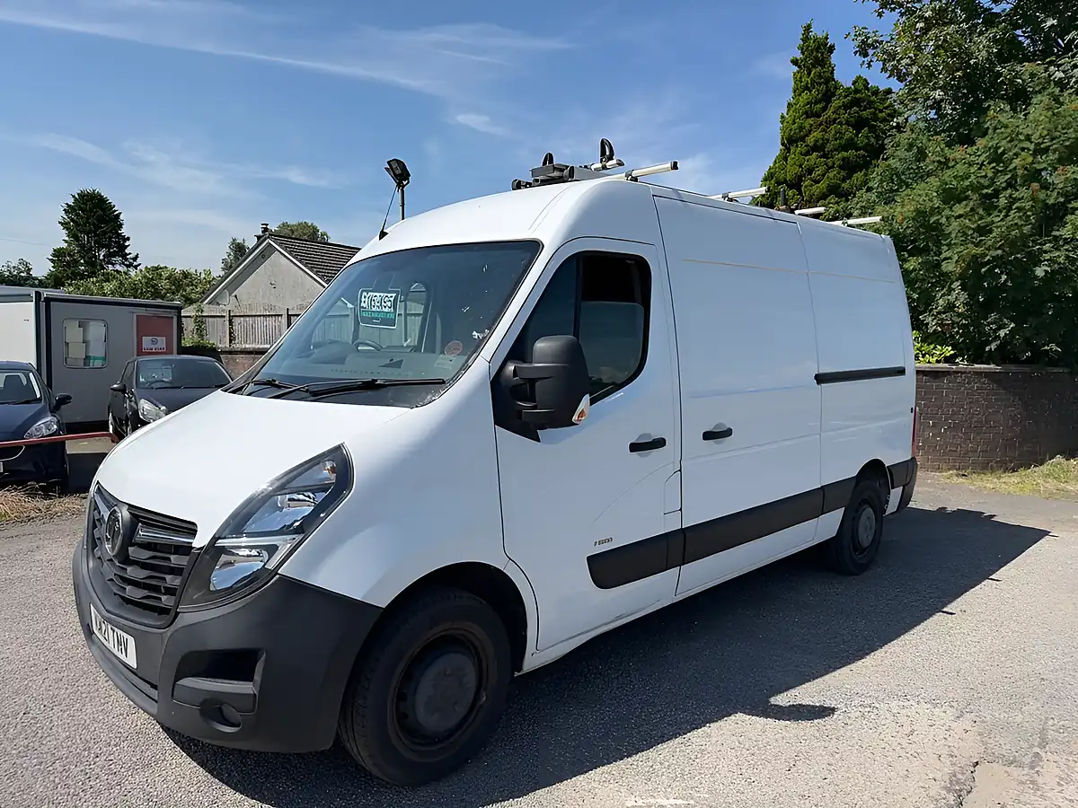 Used 2021 Vauxhall Movano Edition White - Interior and Exterior details 9